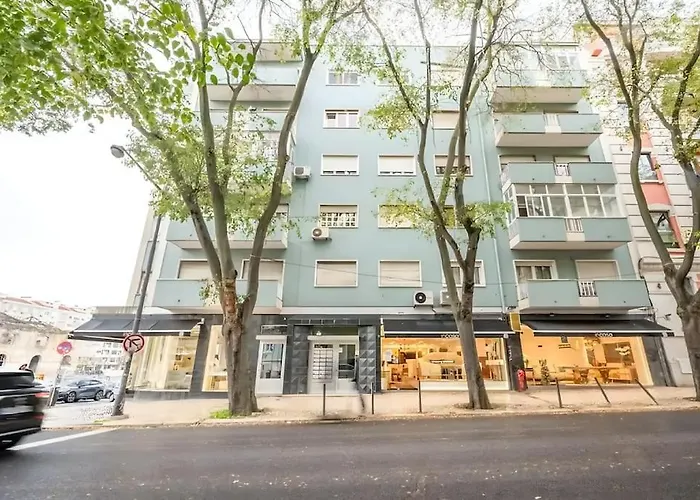 Pascoal De Melo Flat By Homeful Homes